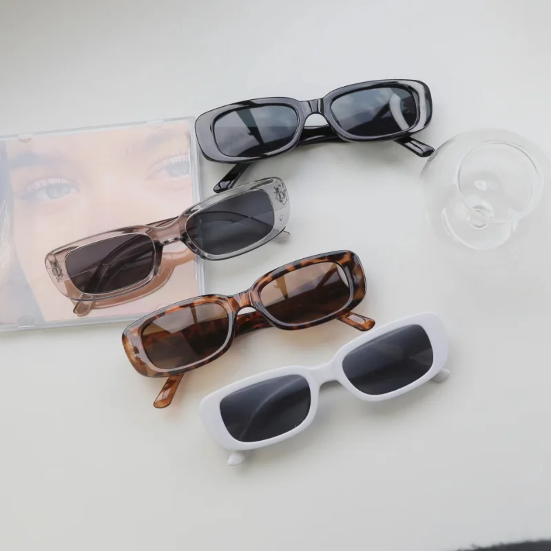 Vintage Small Square Sunglasse - огляд і ціна Vintage Fashion De